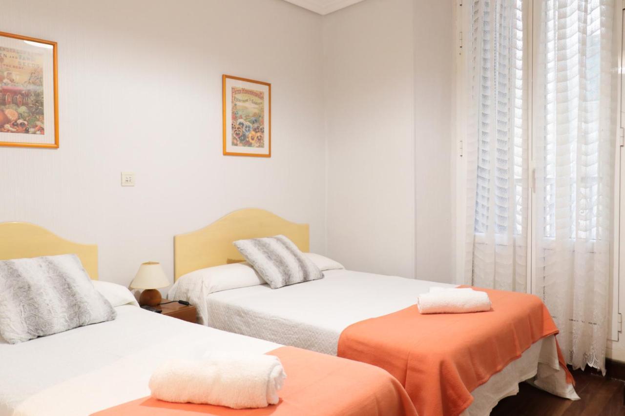 Pension San Lorenzo ซานเซบาสเตียน ภายนอก รูปภาพ